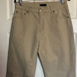 American Tall men’s tan straight leg chino pants size 32